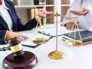 Will Lawyers Take Payment Plans for Legal Services
