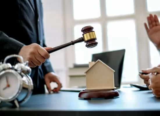 How Much Do Real Estate Lawyers Charge