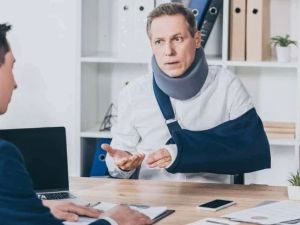 Can You Change Lawyers in a Personal Injury Case? Expert Insights & Advice