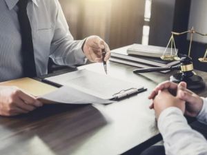 What Bankruptcy Lawyers Do and How They Help You Rebuild Financial Stability