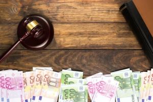 How Do Lawyers Make Money? Understanding Lawyer Fees and Billing Methods