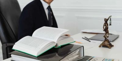 Do Lawyers or Doctors Make More? A Detailed Look at Income Differences