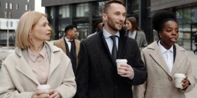 What Do Lawyers Wear? A Guide to Legal Attire in Different Settings