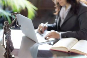 What Does an Estate Planning Lawyer Do?