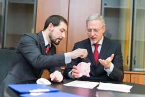Legal Tips for Negotiating a Settlement