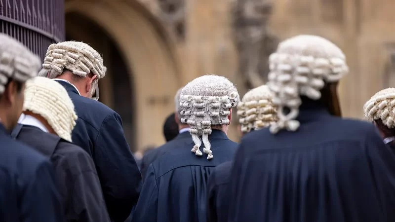 Do British Lawyers Still Wear Wigs? A Look into Legal Tradition