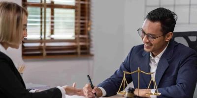 Do Lawyers Have Malpractice Insurance? Why It’s Crucial for Legal Protection