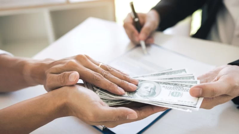 How Much Money Do Lawyers Make a Year