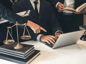 Do Lawyers Work Weekends? Understanding Legal Weekend Schedules